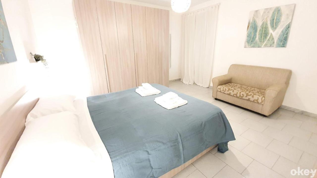Twin Room Apulia Apartment - Bari Centro エクステリア 写真